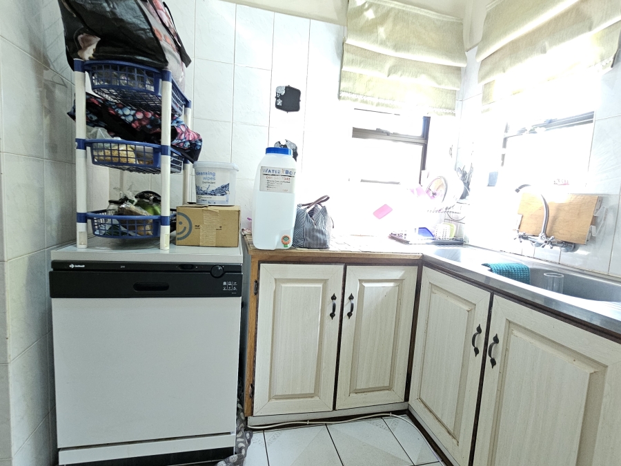 2 Bedroom Property for Sale in Rhodesdene Northern Cape